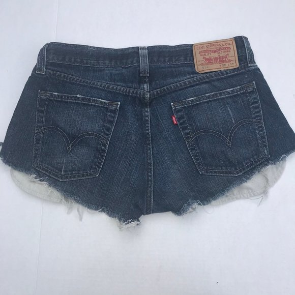 Levi’s 514 Jean Upcycled Cut-off Shorts - Picture 5 of 8